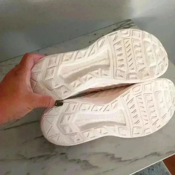 APL Womens Warm Silk/ Pastel Melange Techloom Sneaker 9.5 - Picture 6 of 16